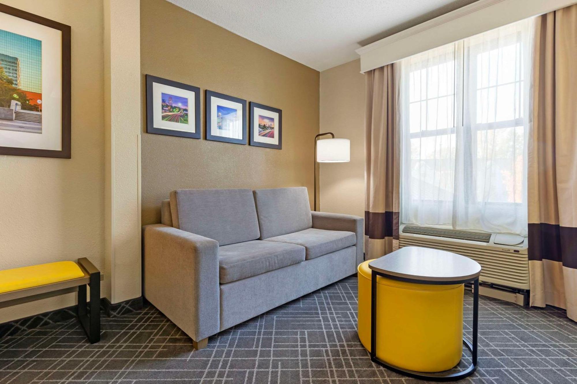 Comfort Suites Hanes Mall Winston-Salem Extérieur photo