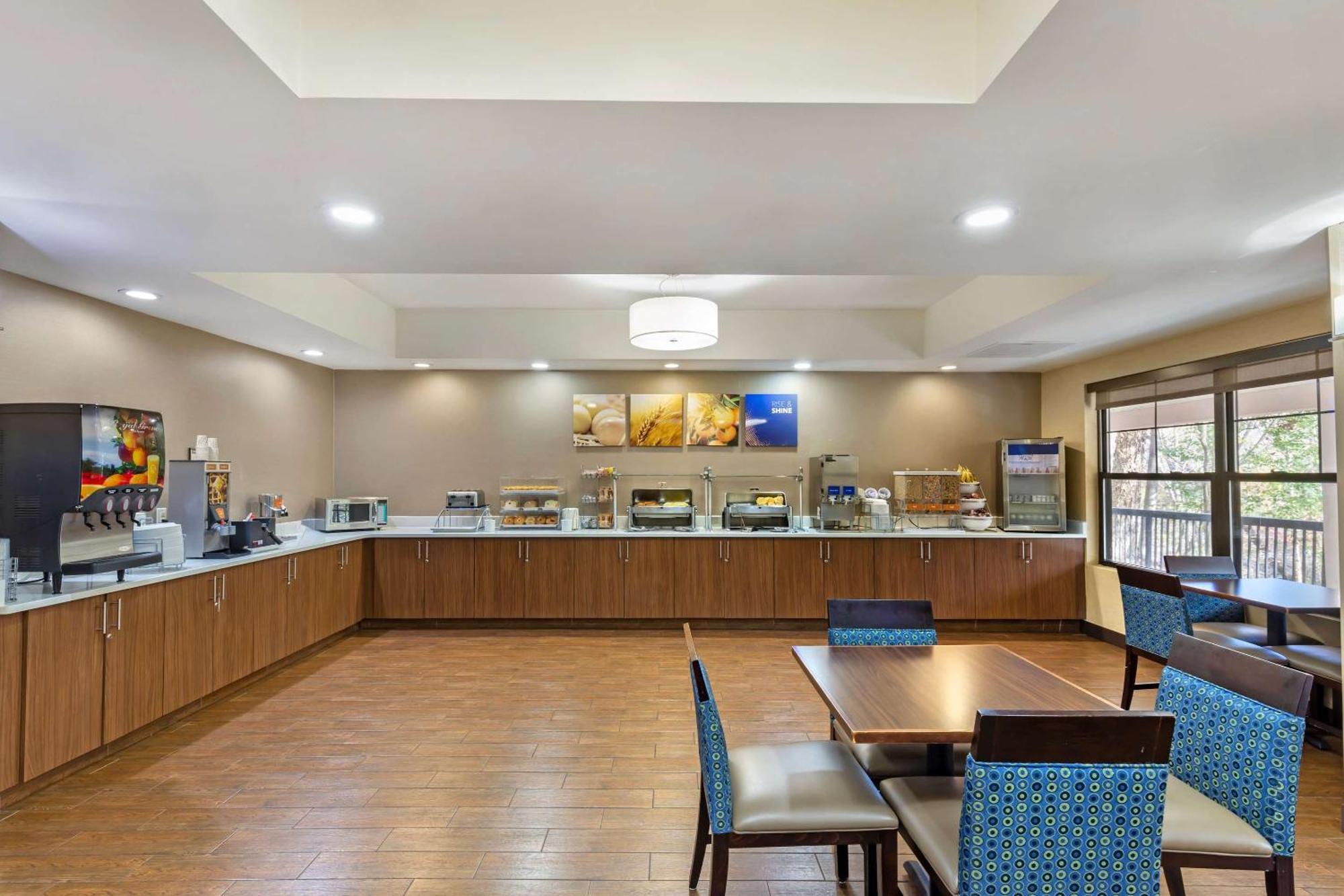 Comfort Suites Hanes Mall Winston-Salem Extérieur photo
